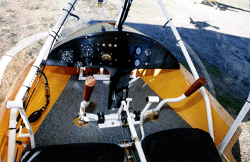 cockpit.gif (63688 bytes)